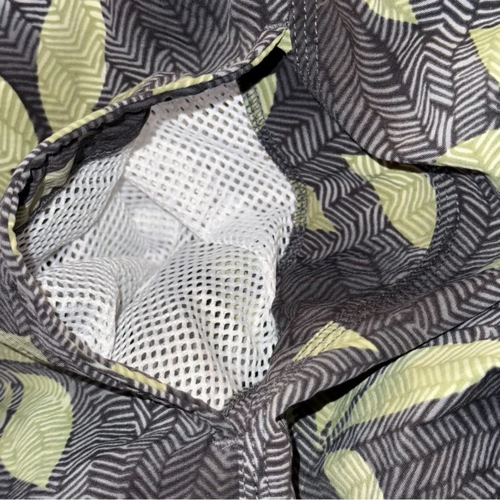 Tommy Bahama Leaf Print gray/green Men's Swim Shorts size XXL
